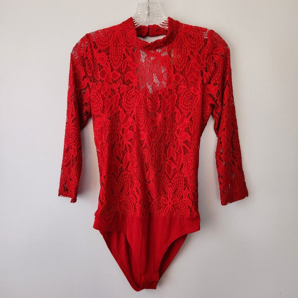 Takara Lace Crochet Bodysuit Women's S Red High Neck Sexy Romantic Boho Chic Tie